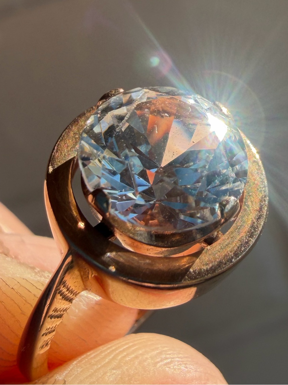 Vintage 10k rose gold topaz stunner cocktail ring
